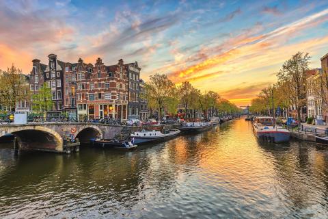 amsterdam_holland_2.jpg amsterdam_holland_2.jpg