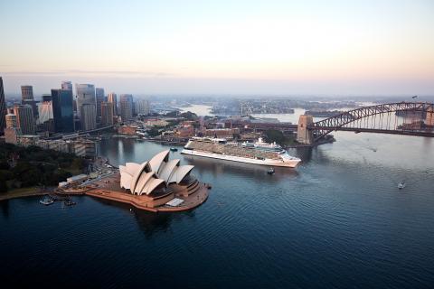celebrity_solstice_-_eugene_tan_35.jpg celebrity_solstice_-_eugene_tan_35.jpg