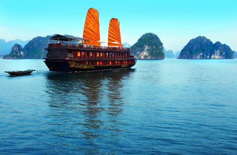 halong_bay_indókína.jpg halong_bay_indókína.jpg