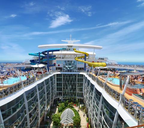harmony_of_the_seas_waterslide-overlooking-central-park-studiovald.jpg harmony_of_the_seas_waterslide-overlooking-central-park-studiovald.jpg