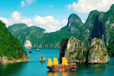 Vietnam_sigling_Hanoi_halong_bay_029.jpg