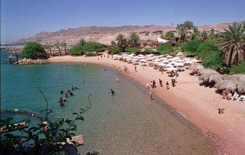 israel_dolphin_beach_-_eilat.jpg israel_dolphin_beach_-_eilat.jpg