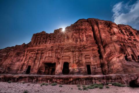 petra_-_royal_tombs.jpg petra_-_royal_tombs.jpg
