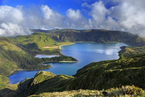 ponta_delgada_azores_sigling.jpg ponta_delgada_azores_sigling.jpg