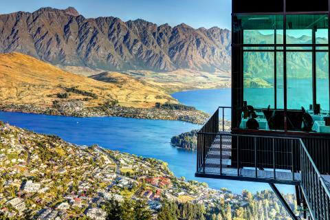 queenstown_nyja_sjaland.jpg queenstown_nyja_sjaland.jpg