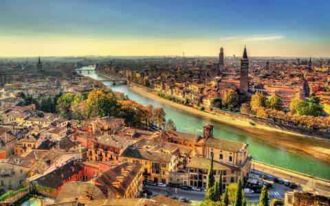 verona_from_above.jpg verona_from_above.jpg